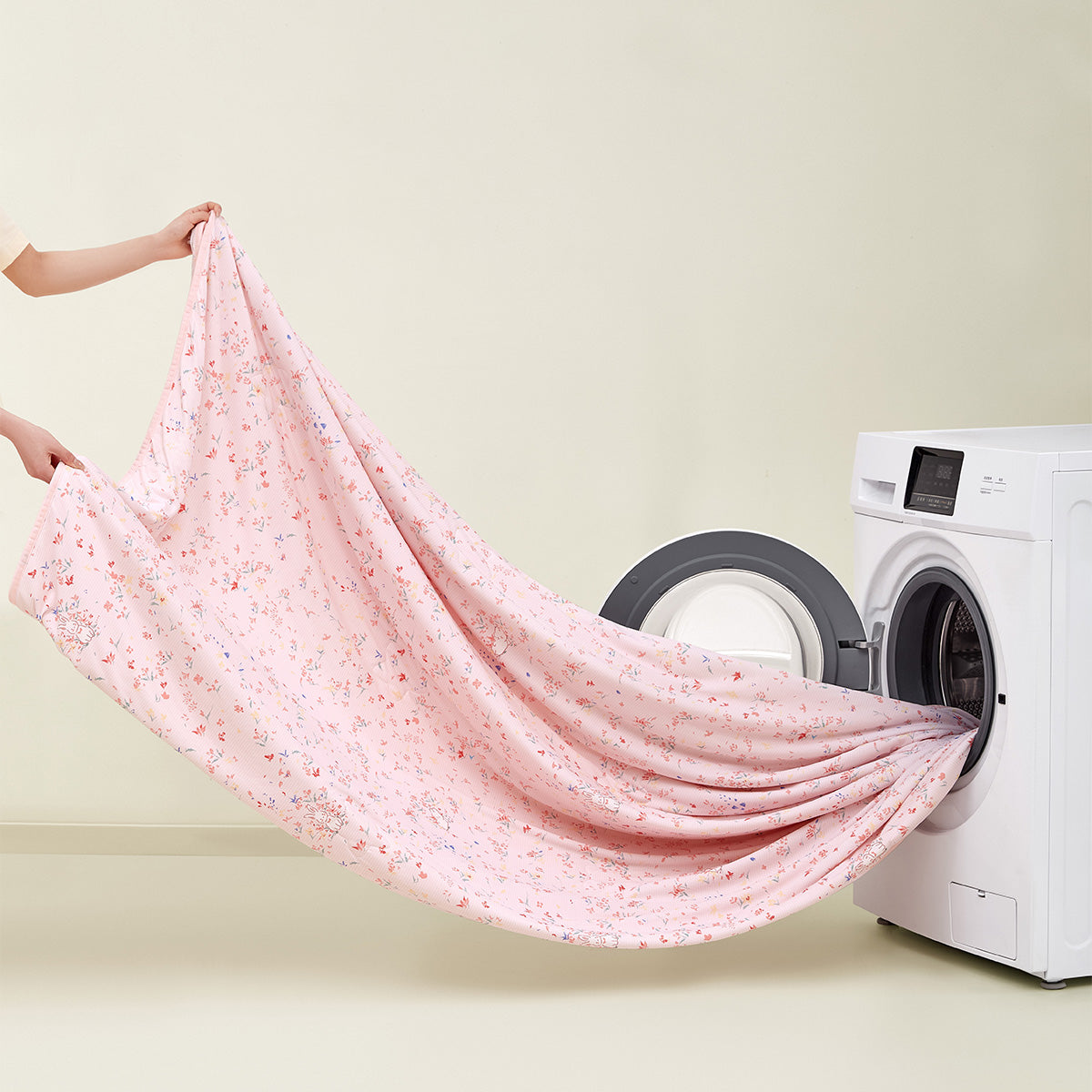 NakedFeel™ Knitted IceSkin Quilt (Garden Bunny Edition)