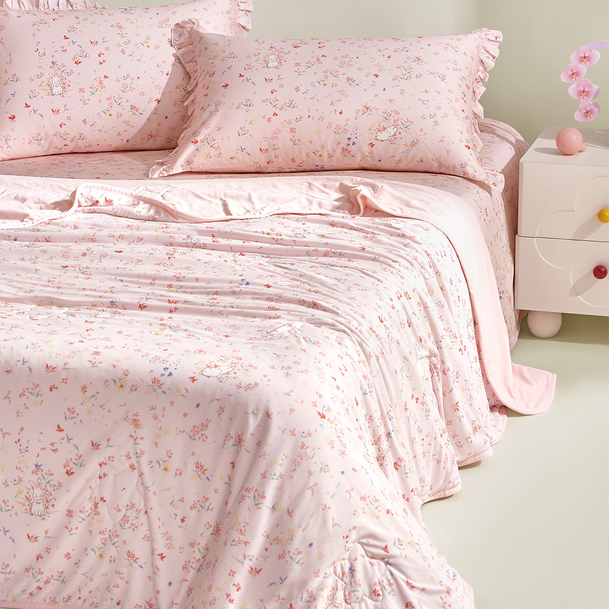 NakedFeel™ Knitted IceSkin Quilt (Garden Bunny Edition)