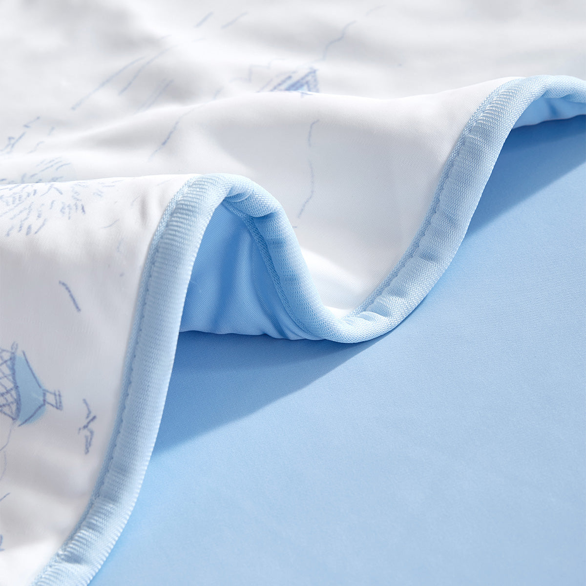 NakedFeel™ Knitted IceSkin Quilt (Garden Bunny Edition)