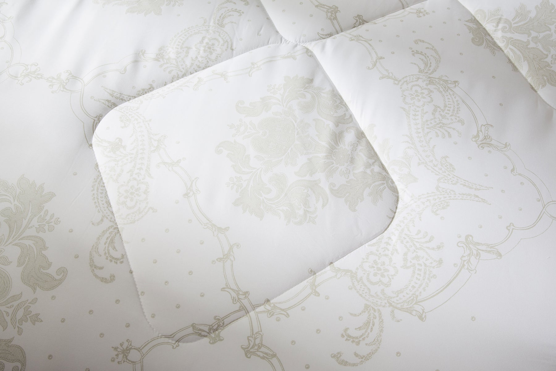 Seven-Hole Fiber Quilt