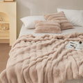 Luxury Faux Fur 2-in-1 Blanket&Pillow Cover