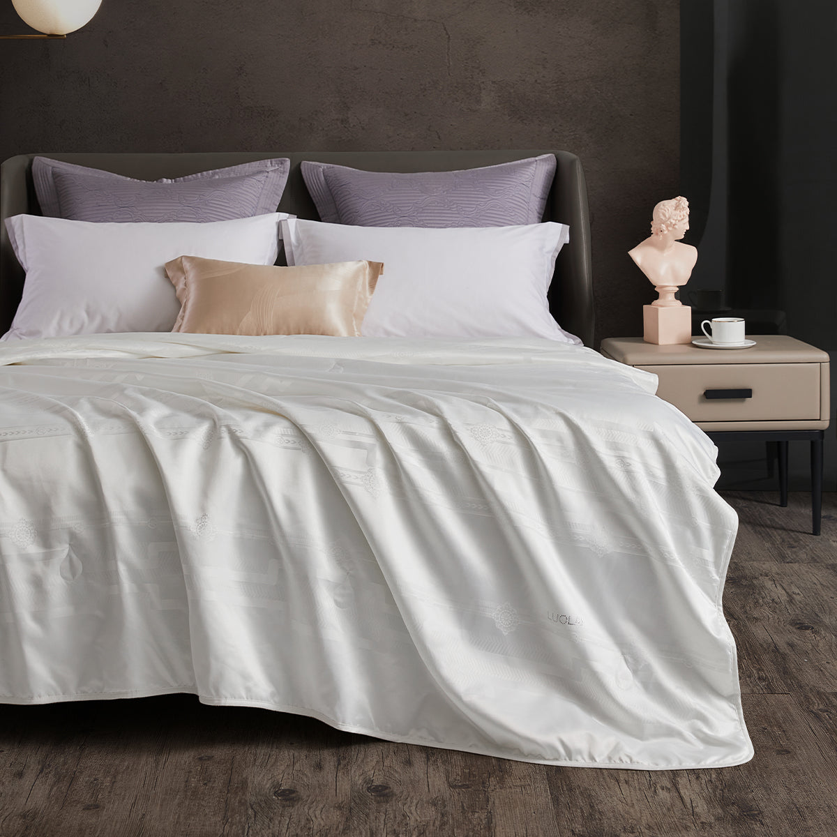 SilkLustre Jacquard Slik Quilt